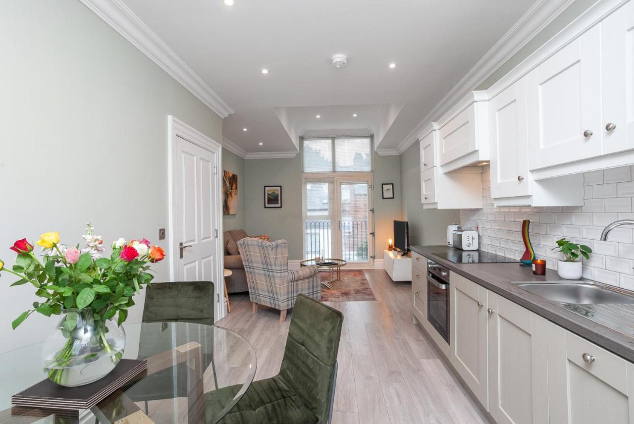 Apartment 5 Star - The Ulsterville Residences - Free On-site Parking Belfast