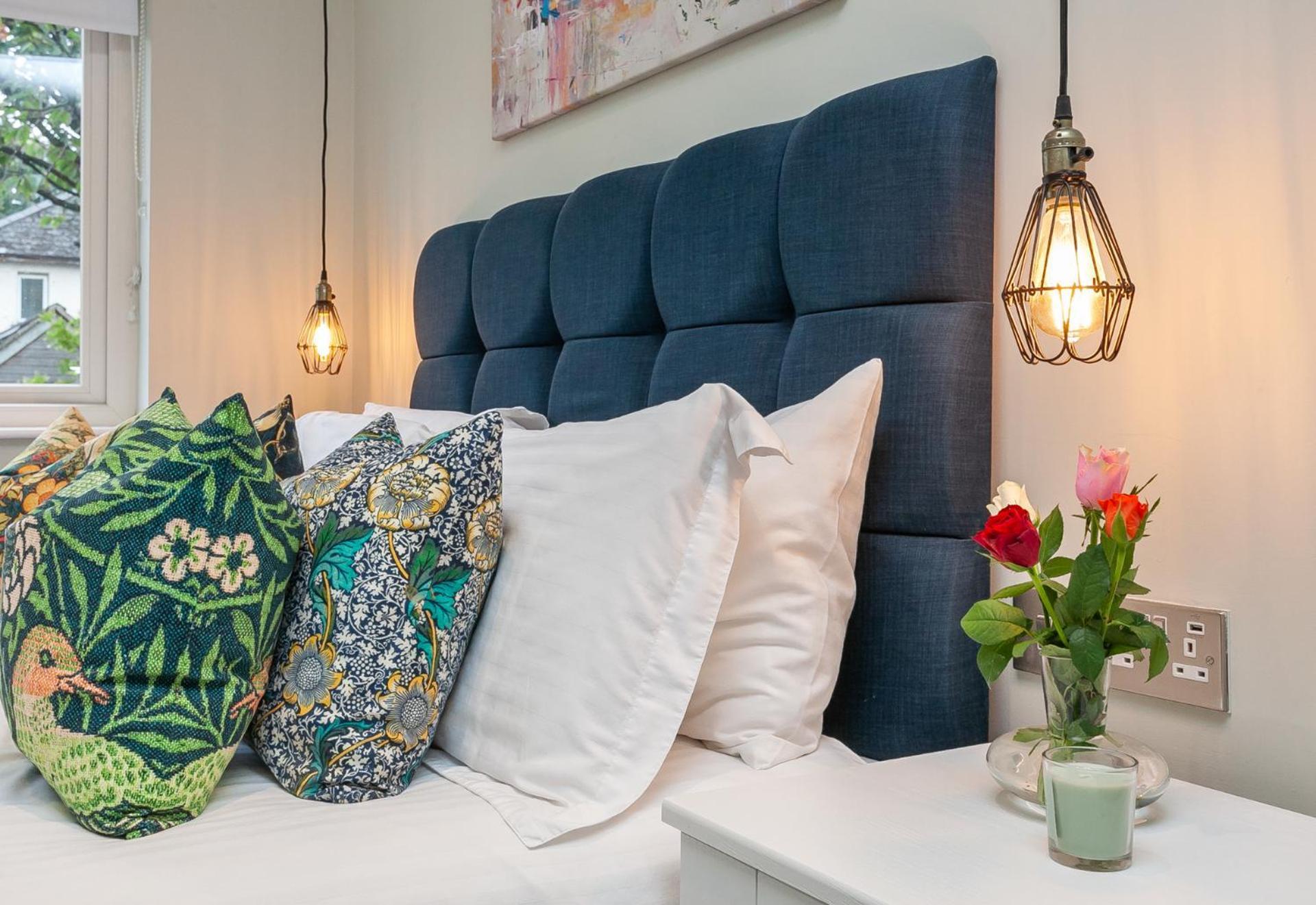 5 Star - The Ulsterville Residences - Free On-site Parking *