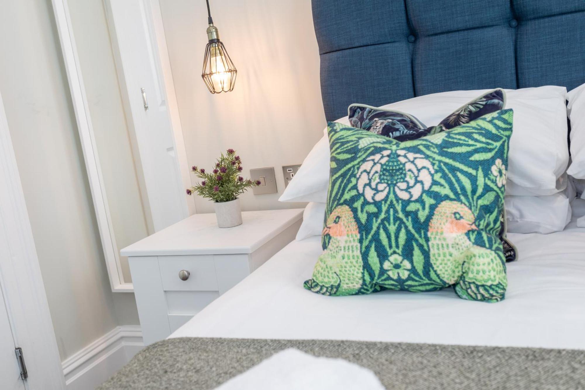 5 Star - The Ulsterville Residences - Free On-site Parking Belfast