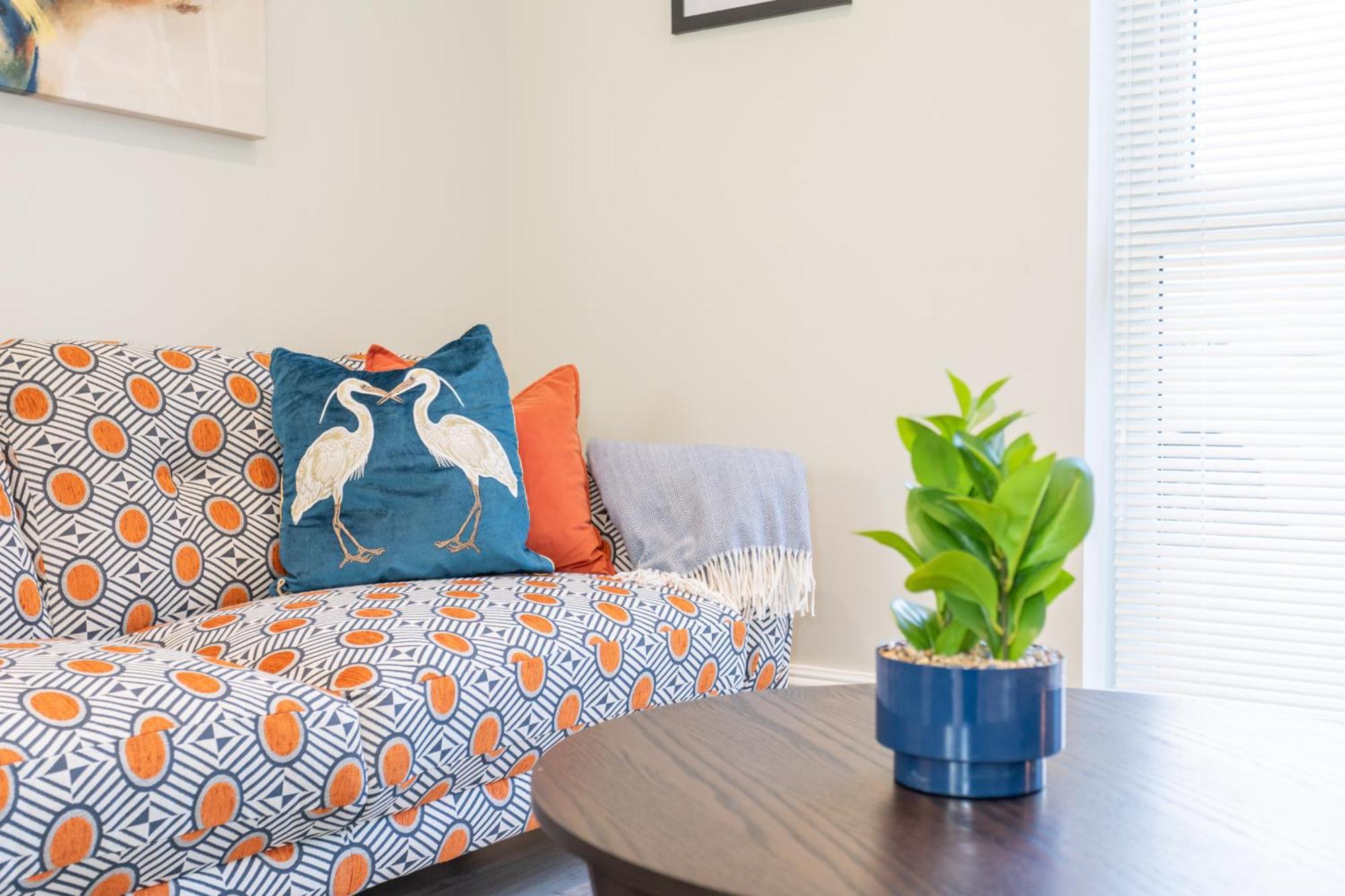 5 Star - The Ulsterville Residences - Free On-site Parking