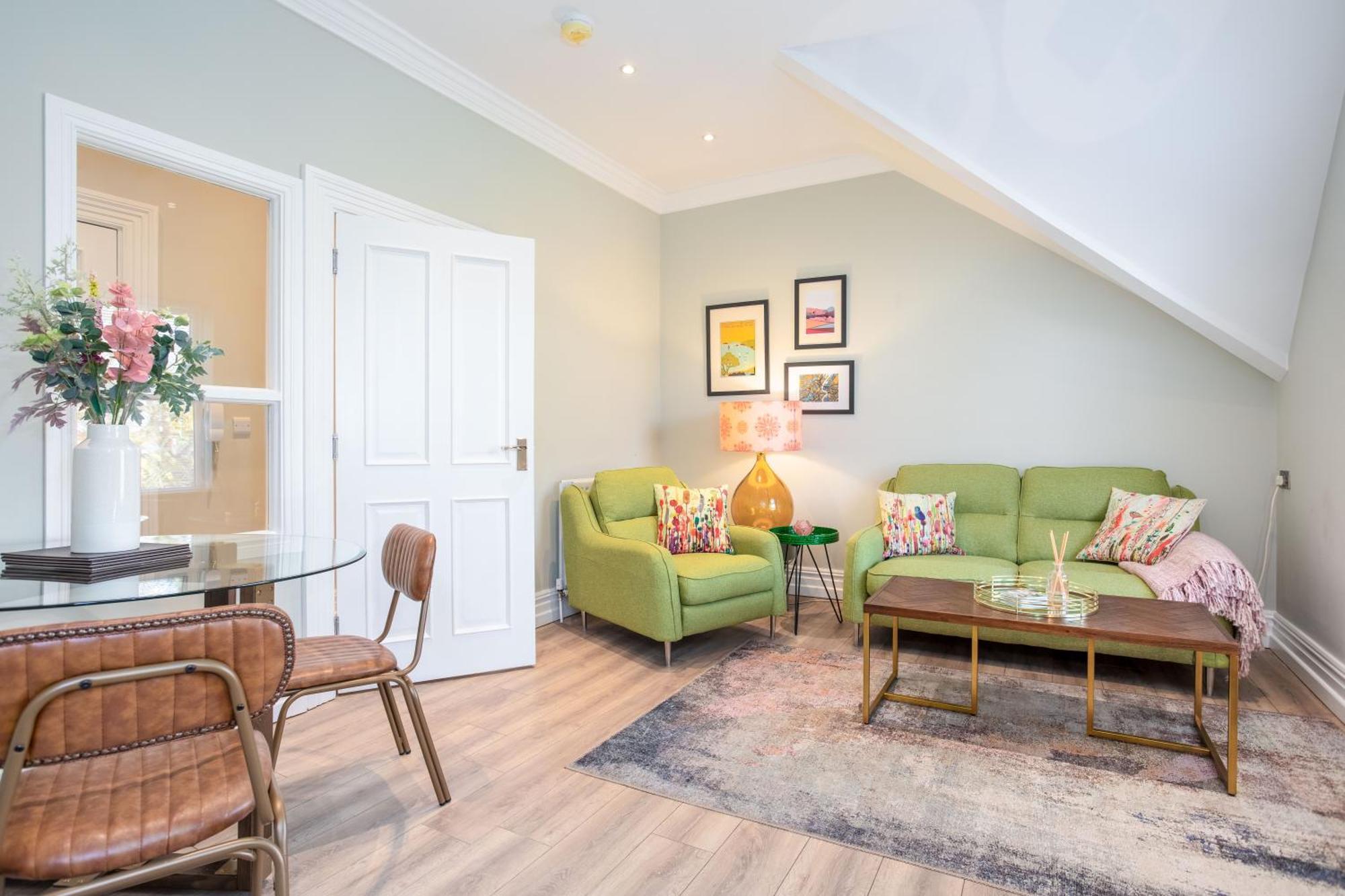 5 Star - The Ulsterville Residences - Free On-site Parking * Belfast